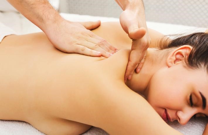 Qual a diferença entre massagem tântrica e massagem relaxante?