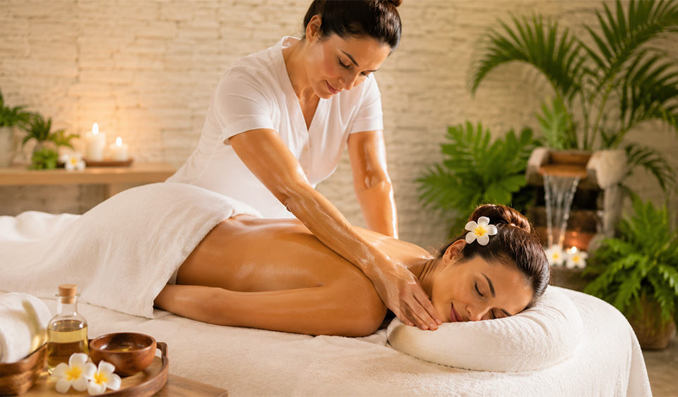 Massagem Lomi Lomi: diga adeus ao stress com essa técnica havaiana